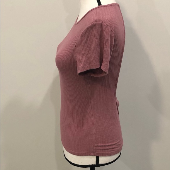 Urban Episode Open Back Top - Picture 4 of 4